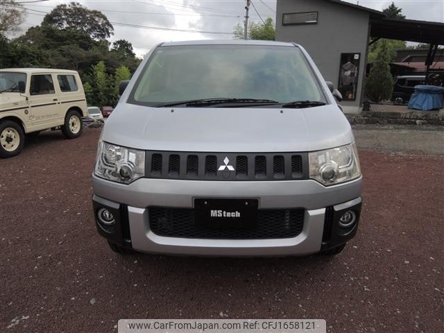 mitsubishi delica-d5 2010 CFJ1658121 image 2