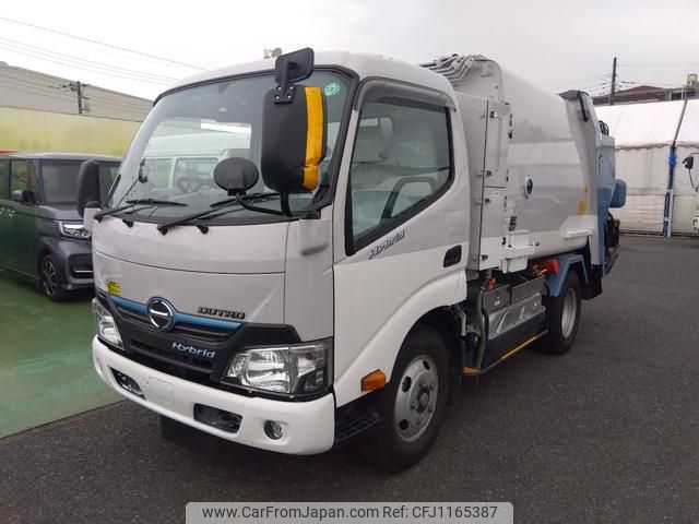 hino dutro 2017 GOO_NET_EXCHANGE_0560787A30250517W004 image 1