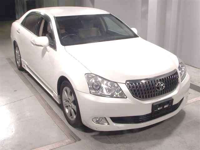 Toyota majesta urs206