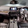 bmw 5-series 2018 quick_quick_DBA-JA20_WBAJA52080WC70411 image 3