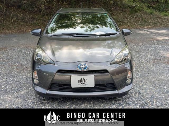 toyota aqua 2014 CFJ1582693 image 2