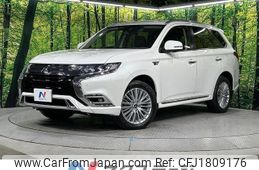 mitsubishi outlander-phev 2018 CFJ1809176