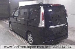 nissan serena 2011 TE157