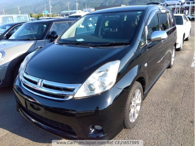 toyota isis 2011 CFJ1657595 image 1