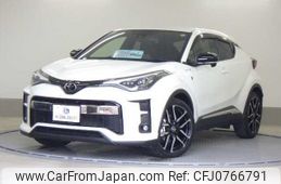 toyota c-hr 2020 quick_quick_6AA-ZYX11_ZYX11-2009027