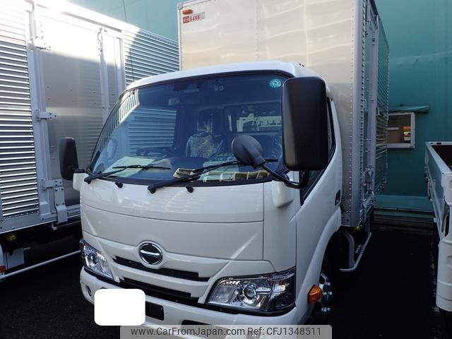 hino dutro 2024 GOO_NET_EXCHANGE_0707934A30250613W002 image 2