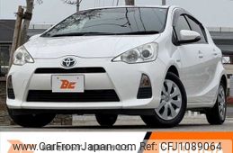 toyota aqua 2013 -TOYOTA--AQUA DAA-NHP10--NHP10-6197322---TOYOTA--AQUA DAA-NHP10--NHP10-6197322-