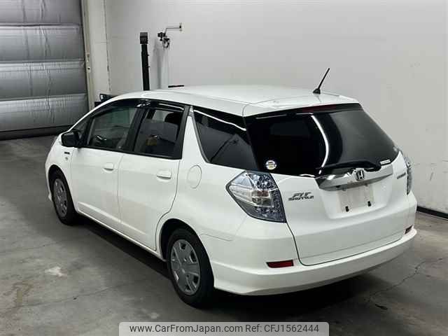 honda fit-shuttle 2013 CFJ1562444 image 2
