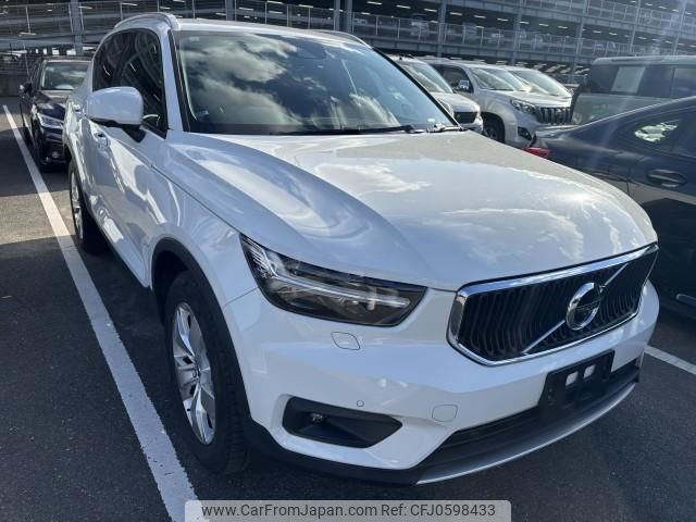 volvo xc40 2020 quick_quick_DBA-XB420XC_YV1XZACMDL2256375 image 2