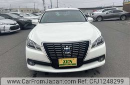 toyota crown-hybrid 2015 769235-250416110953