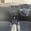 volkswagen polo 2017 -VOLKSWAGEN--VW Polo DBA-6RCJZ--WVWZZZ6RZHU030062---VOLKSWAGEN--VW Polo DBA-6RCJZ--WVWZZZ6RZHU030062- image 16