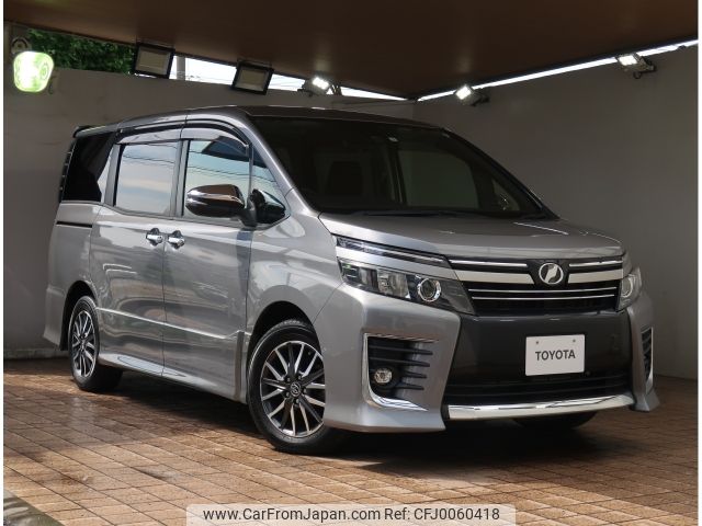 toyota voxy 2017 -TOYOTA--Voxy DBA-ZRR80W--ZRR80-0332532---TOYOTA--Voxy DBA-ZRR80W--ZRR80-0332532- image 1