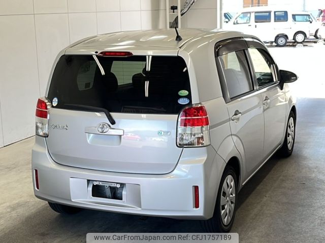 toyota spade 2012 CFJ1757189 image 2