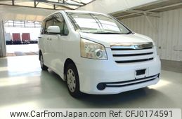 toyota noah 2009 ENHANCEAUTO_1_ea287325