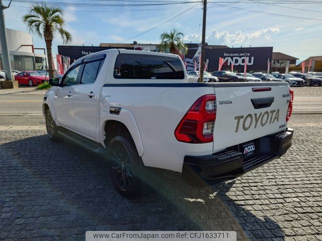 toyota hilux 2023 CFJ1633711 image 2