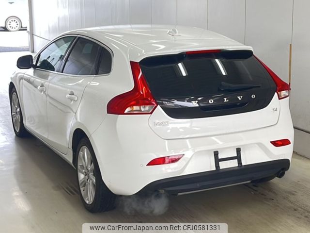 volvo v40 2013 -VOLVO--Volvo V40 MB4164T-E2094285---VOLVO--Volvo V40 MB4164T-E2094285- image 2