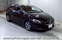 volvo v40 2013 -VOLVO 【愛媛 330ふ3219】--Volvo V40 MB4164T-YV1MV485BD2039088---VOLVO 【愛媛 330ふ3219】--Volvo V40 MB4164T-YV1MV485BD2039088-