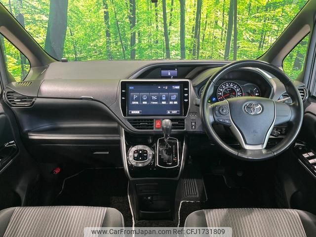 toyota voxy 2018 CFJ1731809 image 2