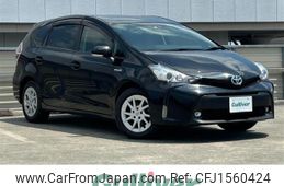 toyota prius-α 2016 CFJ1560424