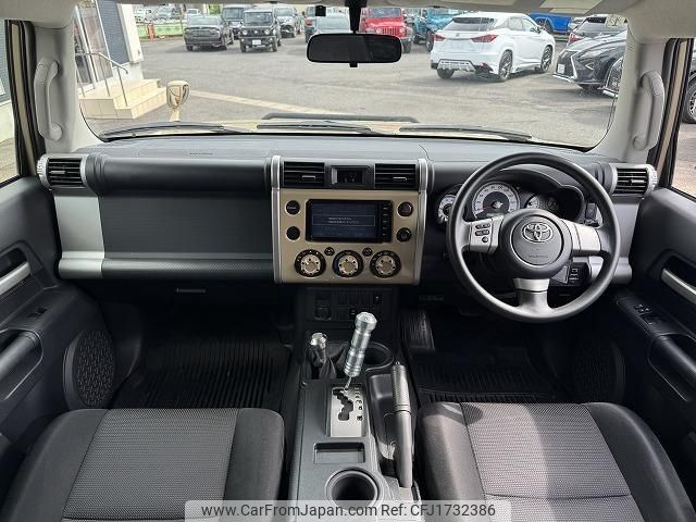 toyota fj-cruiser 2016 CFJ1732386 image 2