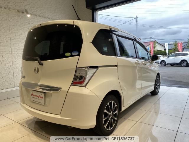 honda freed 2011 CFJ1836737 image 2