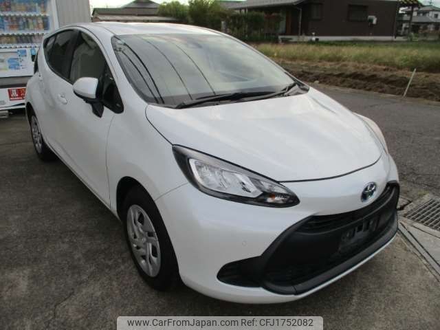 toyota aqua 2021 CFJ1752082 image 1