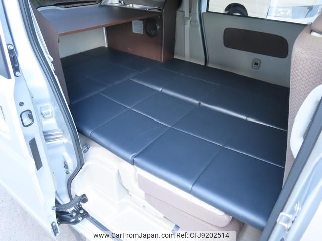 suzuki every-wagon 2016 CFJ9202514 image 2