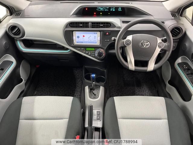 toyota aqua 2012 CFJ1788994 image 2