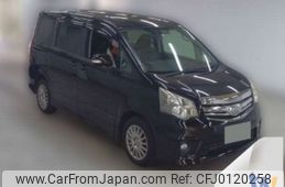 toyota noah 2011 -TOYOTA--Noah DBA-ZRR75W--ZRR75-0084030---TOYOTA--Noah DBA-ZRR75W--ZRR75-0084030-