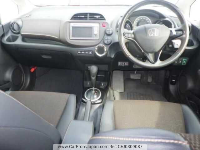 honda fit-shuttle 2013 TE5379 image 2