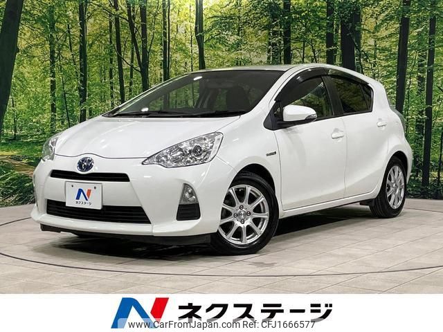 toyota aqua 2012 CFJ1666577 image 1