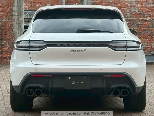 porsche macan 2022 CFJ1640615 image 2