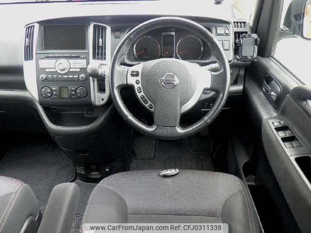 nissan serena 2010 TE3095 image 2