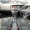 volvo v40 2017 quick_quick_MB4154T_YV1MV2920J2471699 image 2