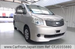 toyota noah 2011 ENHANCEAUTO_1_ea289732