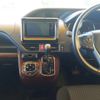 toyota voxy 2014 CFJ1652184 image 10
