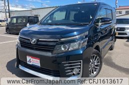 toyota voxy 2014 CFJ1613617