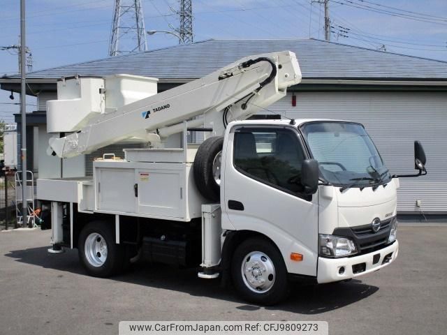 hino dutro 2018 GOO_NET_EXCHANGE_0403732A30240521W001 image 2