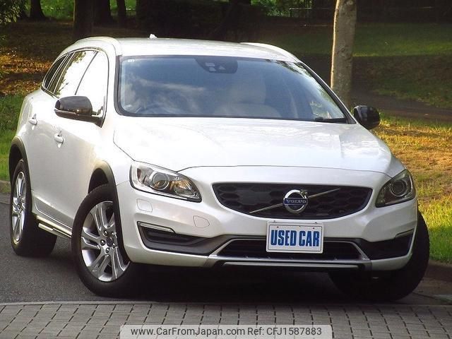 volvo v60 2015 CFJ1587883 image 1