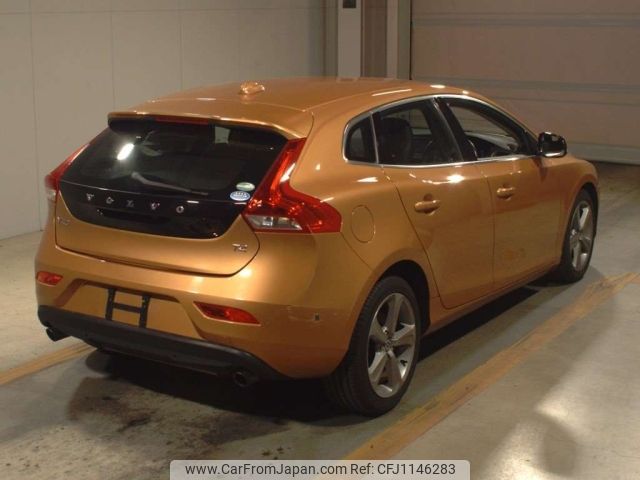 volvo v40 2014 -VOLVO--Volvo V40 MB4164T-YV1MV485BE2157720---VOLVO--Volvo V40 MB4164T-YV1MV485BE2157720- image 2