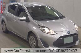 toyota aqua 2017 quick_quick_DAA-NHP10_6670875