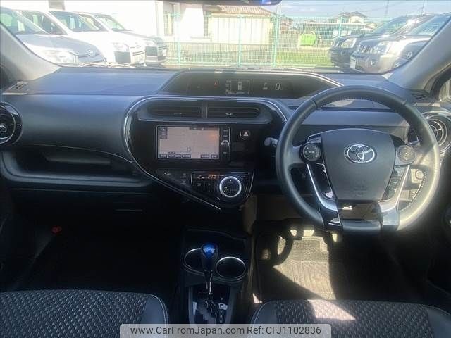 toyota aqua 2017 -TOYOTA--AQUA DAA-NHP10H--NHP10-6681048---TOYOTA--AQUA DAA-NHP10H--NHP10-6681048- image 2