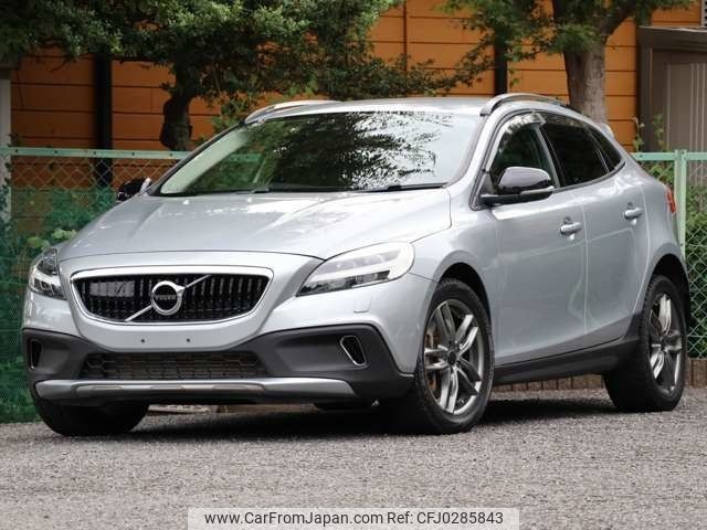 volvo v40 2019 -VOLVO--Volvo V40 CBA-MB420XC--YV1MZ402CK2183586---VOLVO--Volvo V40 CBA-MB420XC--YV1MZ402CK2183586- image 1