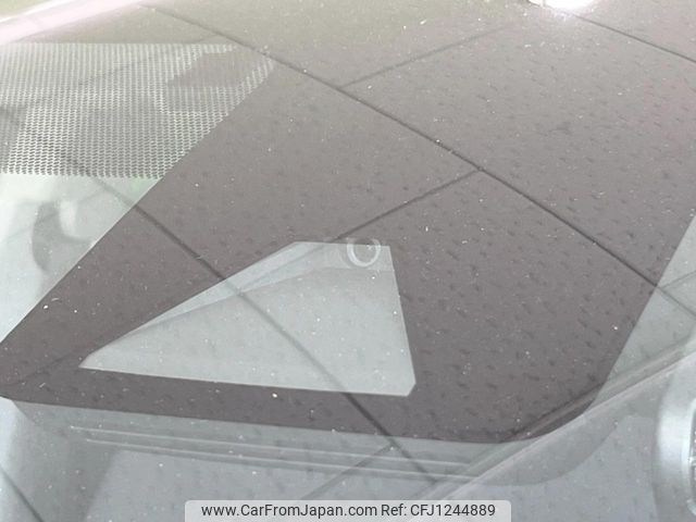 toyota aqua 2023 -TOYOTA--AQUA 6AA-MXPK11--MXPK11-2125839---TOYOTA--AQUA 6AA-MXPK11--MXPK11-2125839- image 2