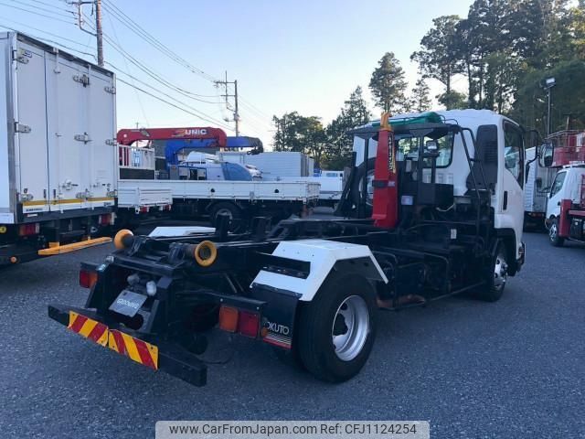 isuzu forward 2019 CFJ1124254 image 2