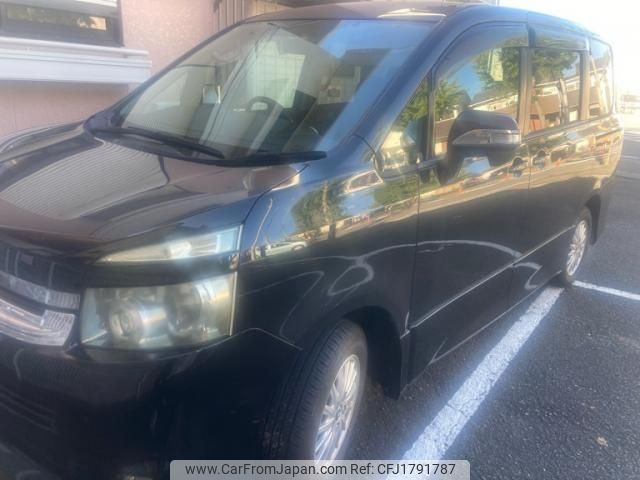 toyota voxy 2007 CFJ1791787 image 2
