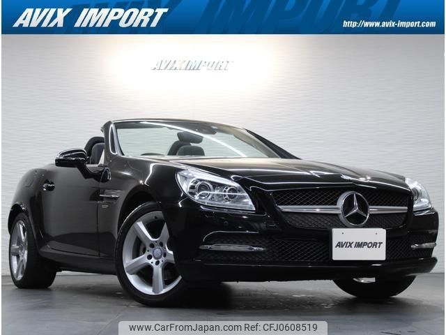 mercedes-benz slk-class 2011 quick_quick_172448_WDD1724482F018461 image 1