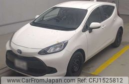 toyota aqua 2025 CFJ1525812