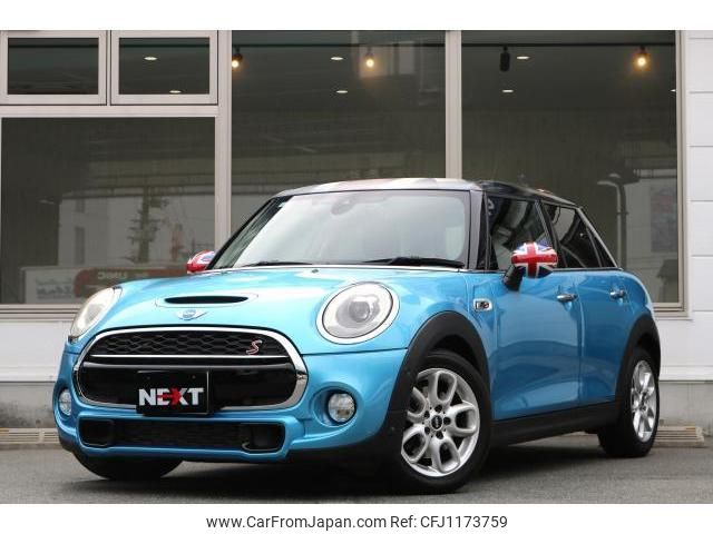 mini mini-others 2016 quick_quick_DBA-XS20_WMWXS720202C50312 image 1