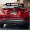 toyota c-hr 2018 quick_quick_DAA-ZYX10_ZYX10-2107731 image 3